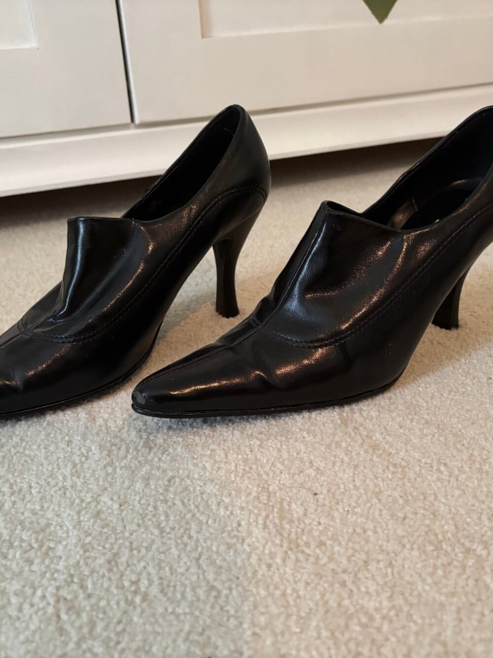 LIKE NEW! Impo Black Pointed Slip-On Booties
